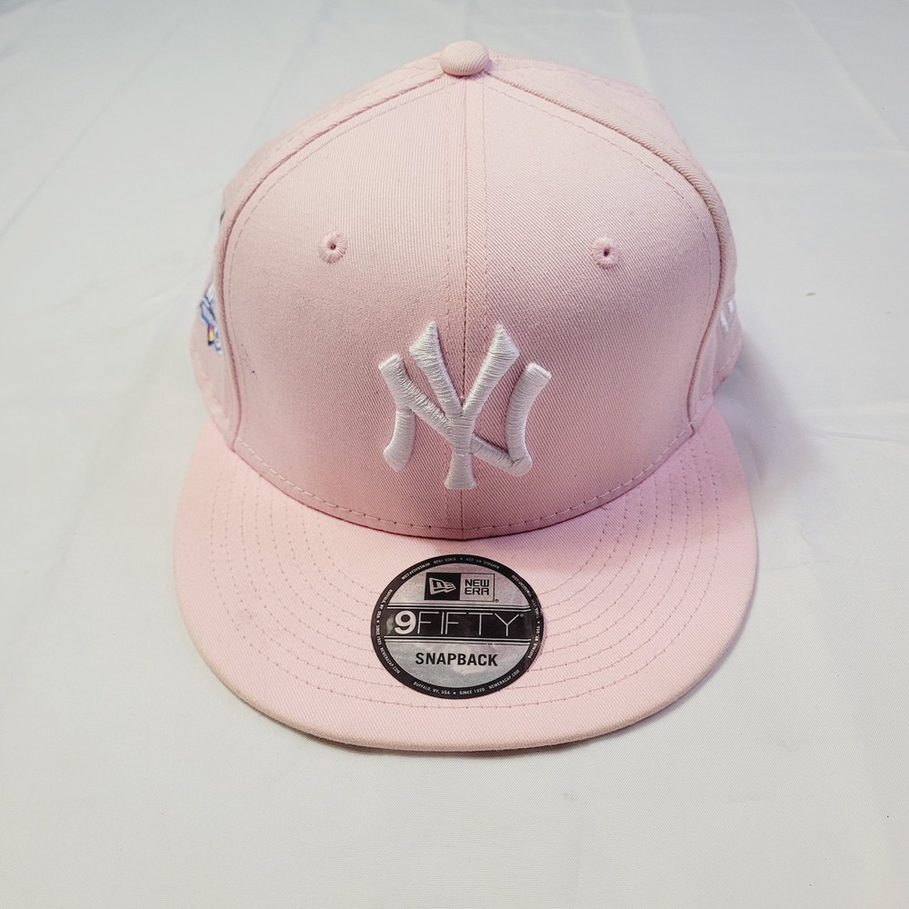 New Era Men's 9FIFTY New York Yankees Snapback OSFM Pink 1999 World Series Patch